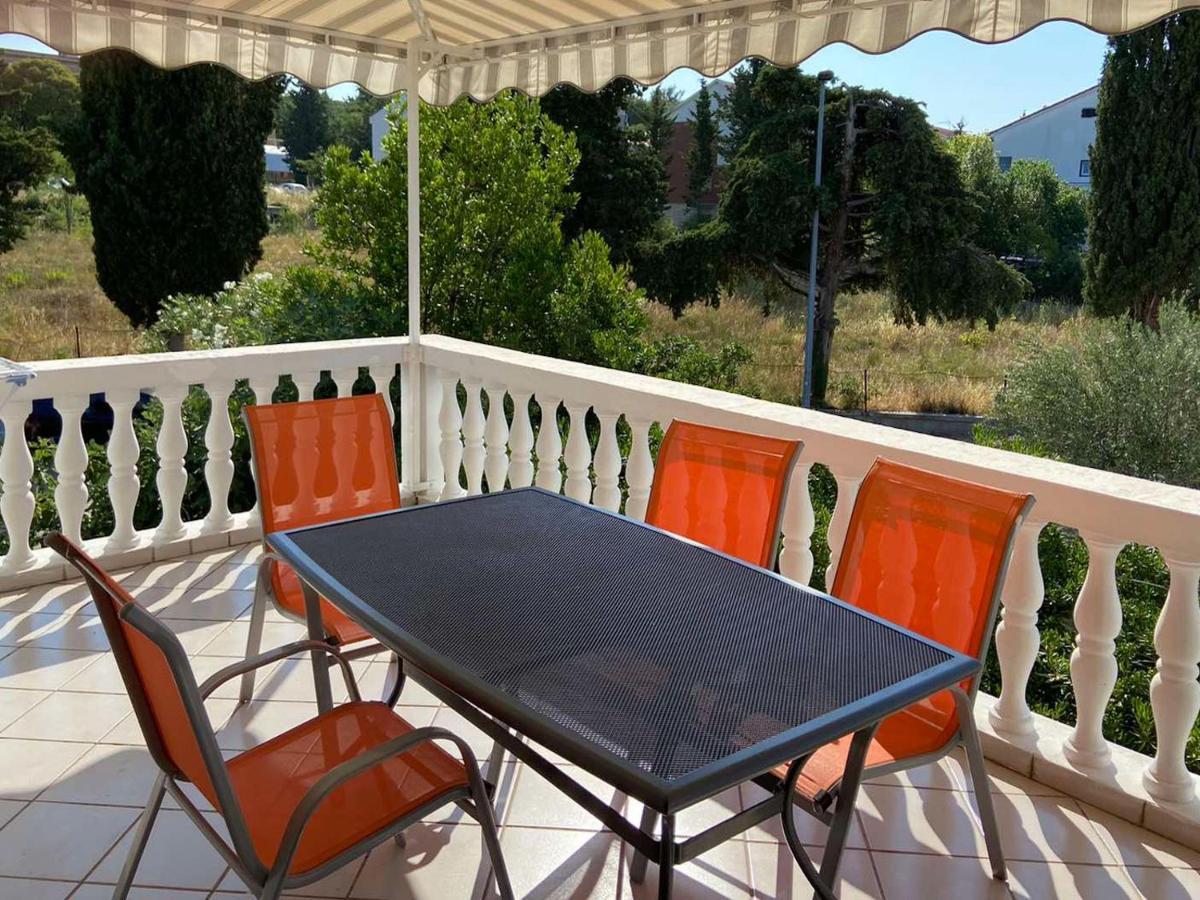 Apartments Maria Biograd Na Moru Exterior photo