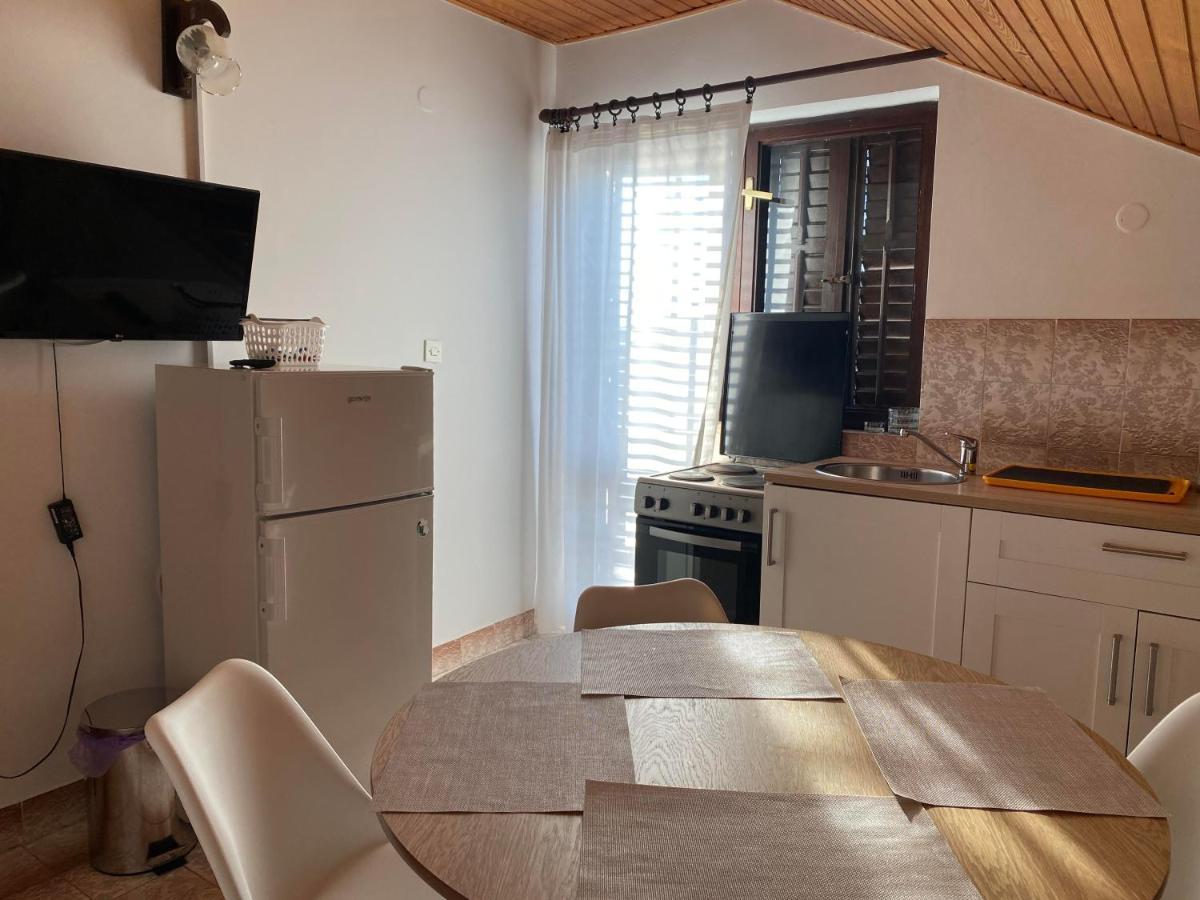 Apartments Maria Biograd Na Moru Exterior photo
